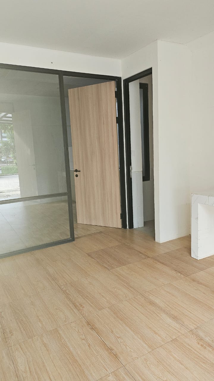 Rumah disewakan di Waterfront Lippo Cikarang